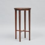 1012 3121 PEDESTAL